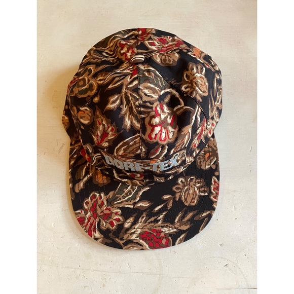 Supreme Accessories - Supreme Gore-Tex 6 Panel Cap 'Flower